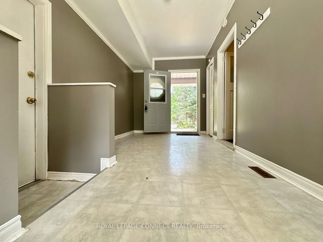 16214 The Gore Road, #Main