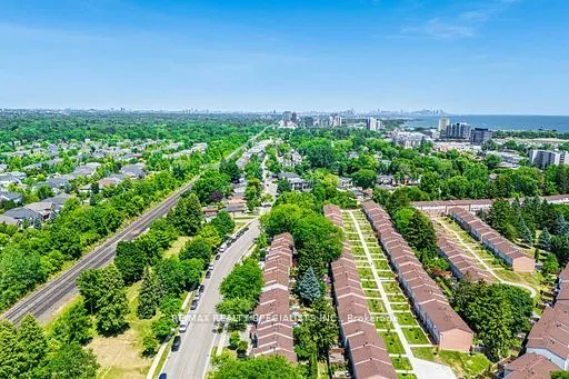 1055 Shawnmarr Road, #13
