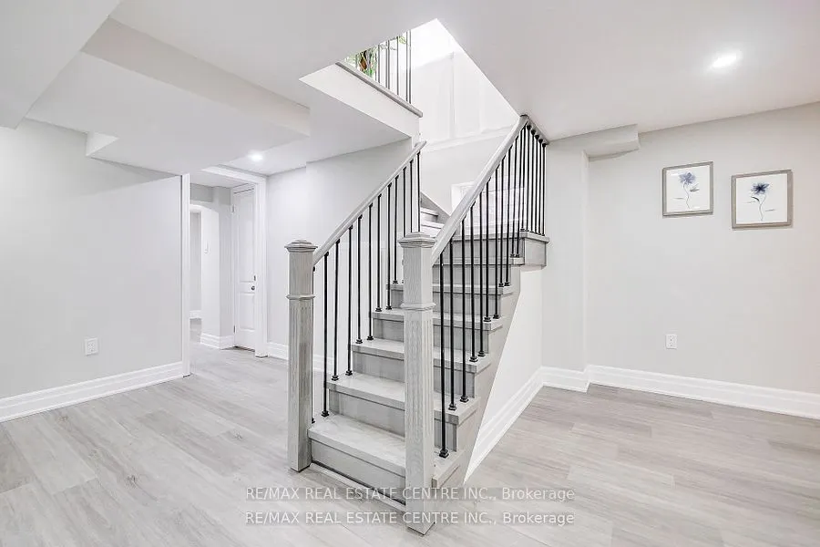 480 Valley Drive