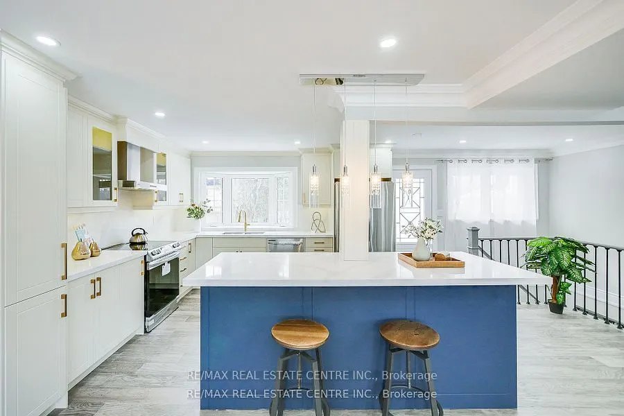 480 Valley Drive