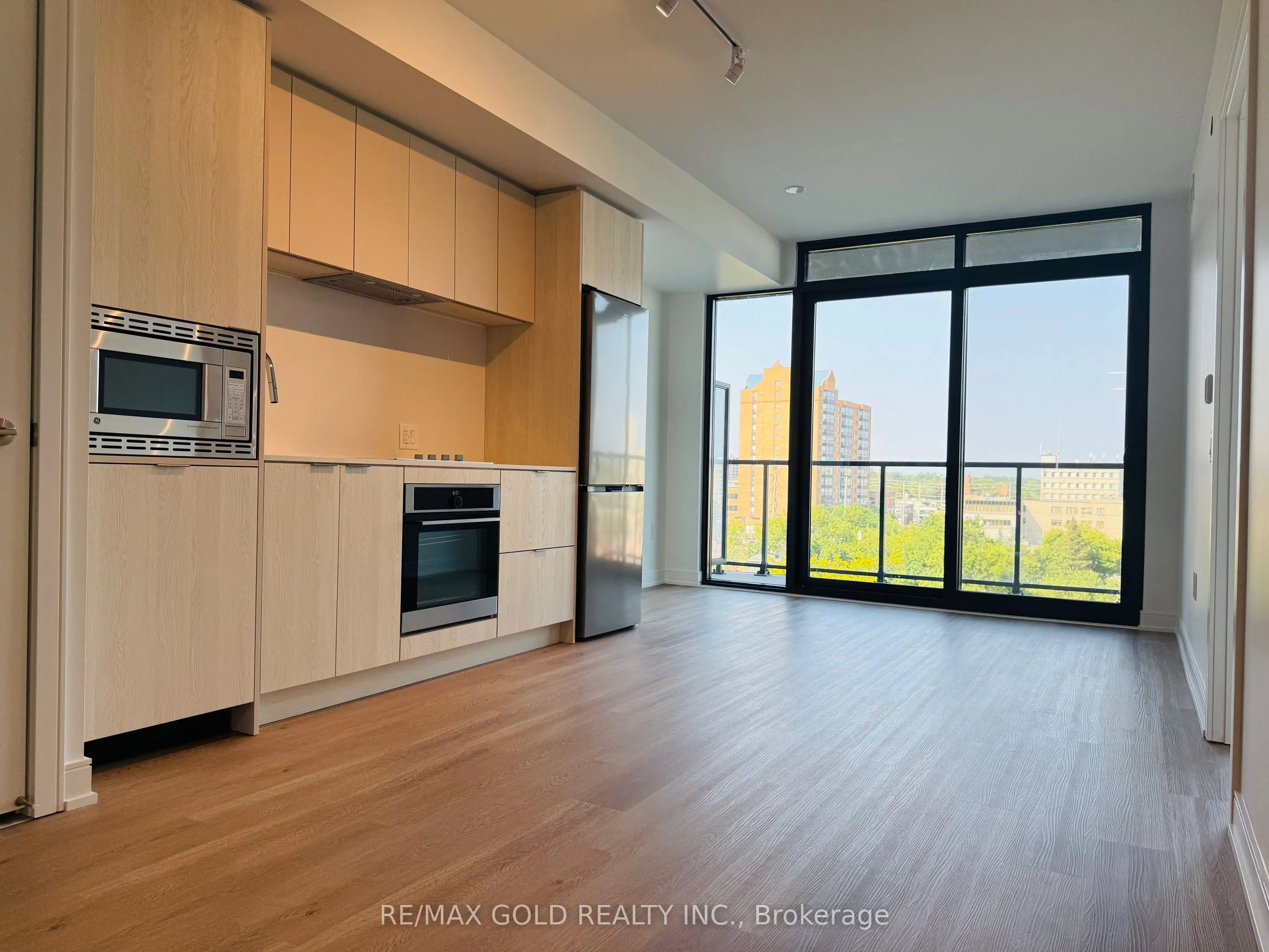 3009 Novar Road, #530
