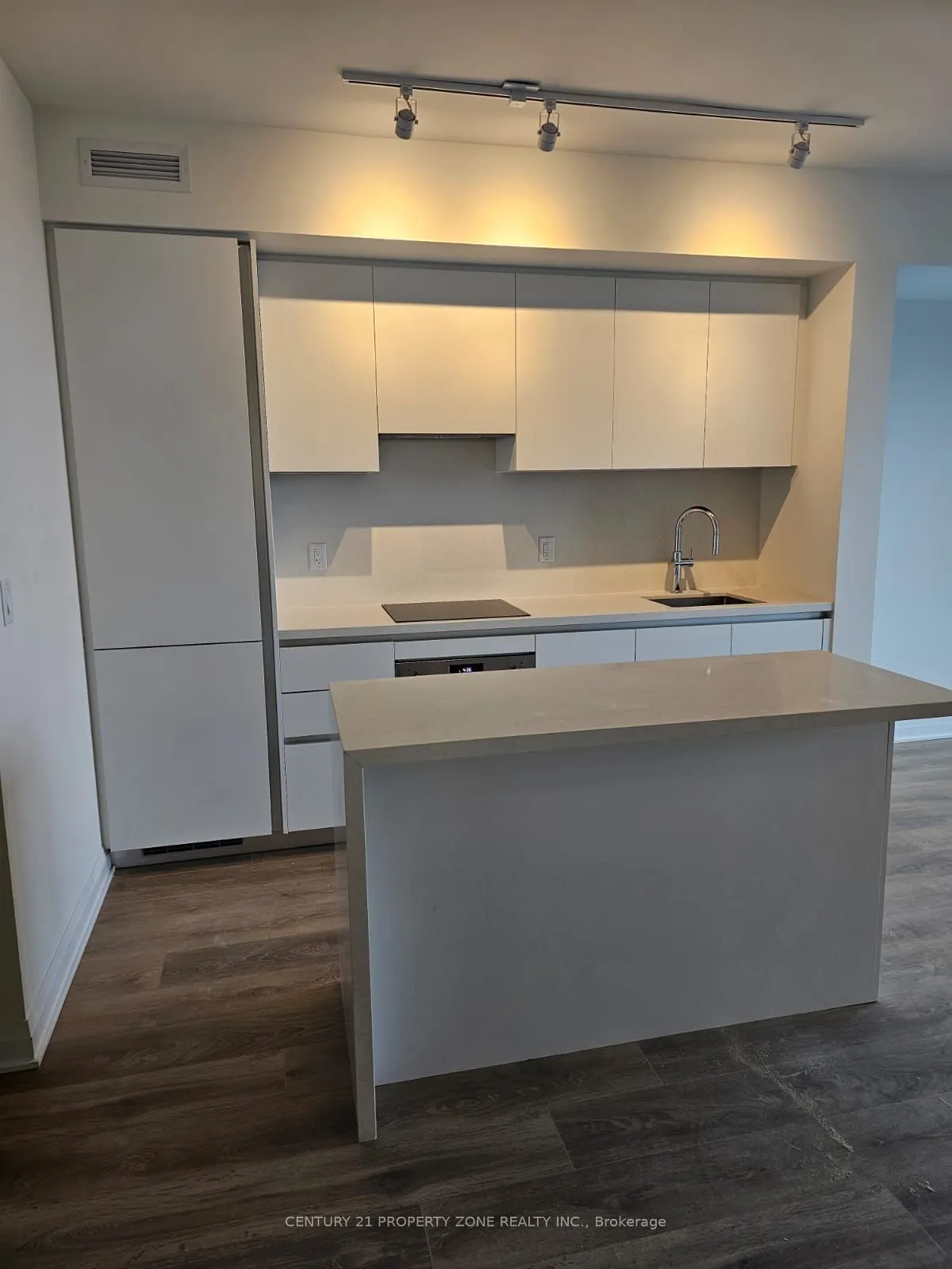 4015 The Exchange Street, #1503