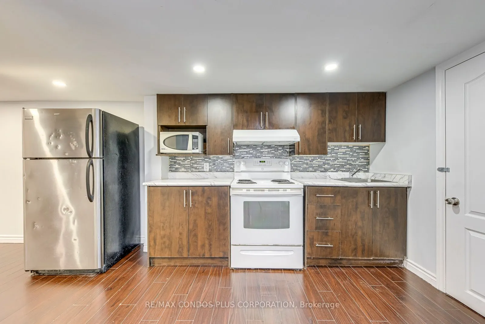 1015 Galesway Boulevard, #27