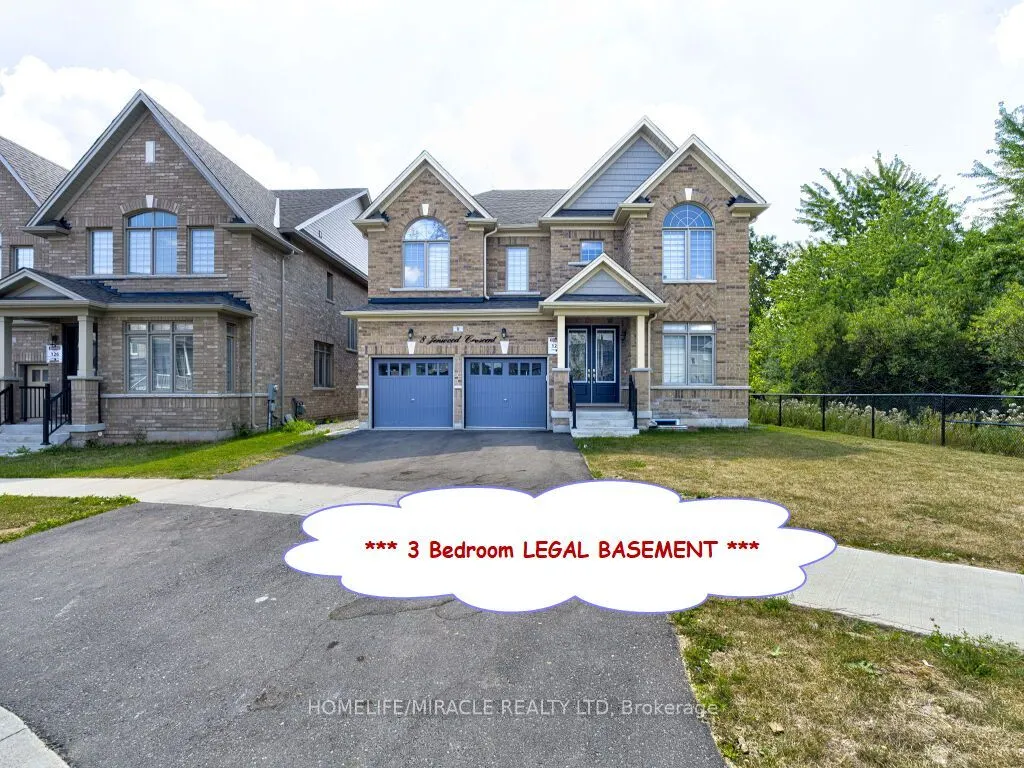 8 Jenwood Crescent