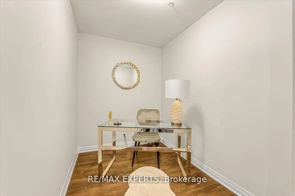 1105 Leger Way E, #527