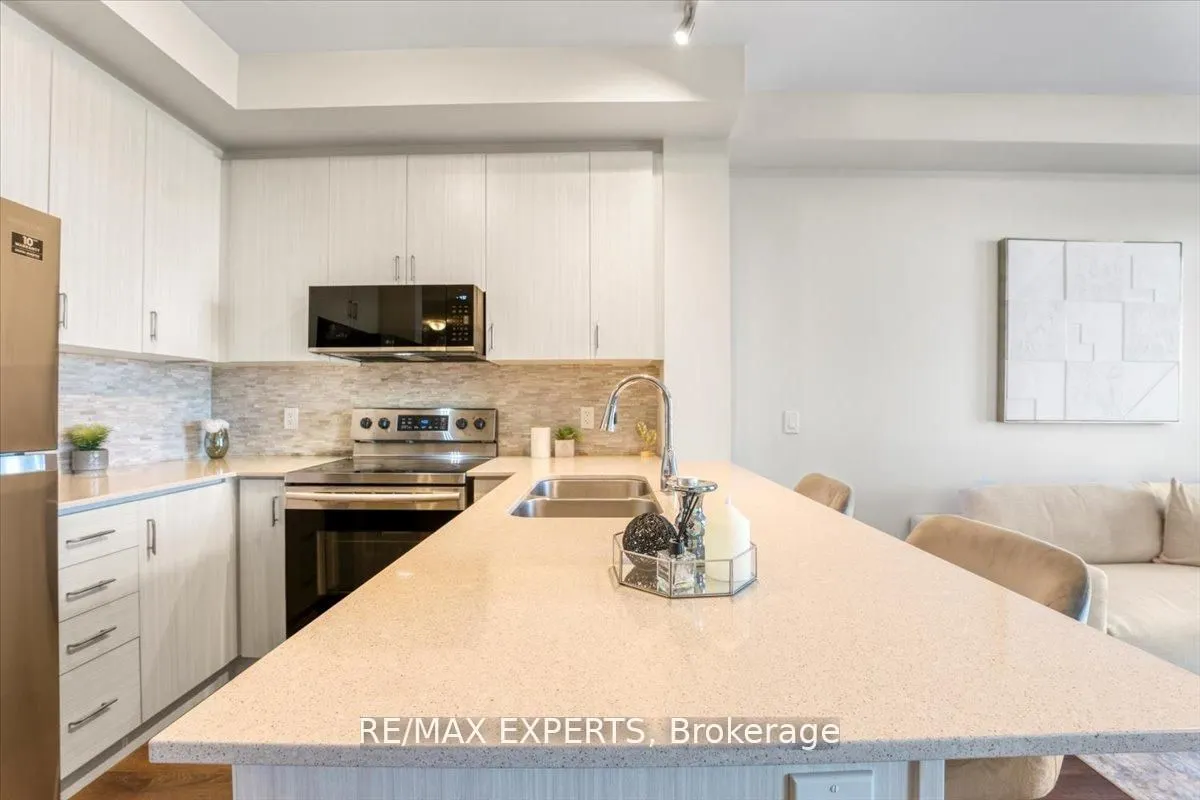 1105 Leger Way E, #527
