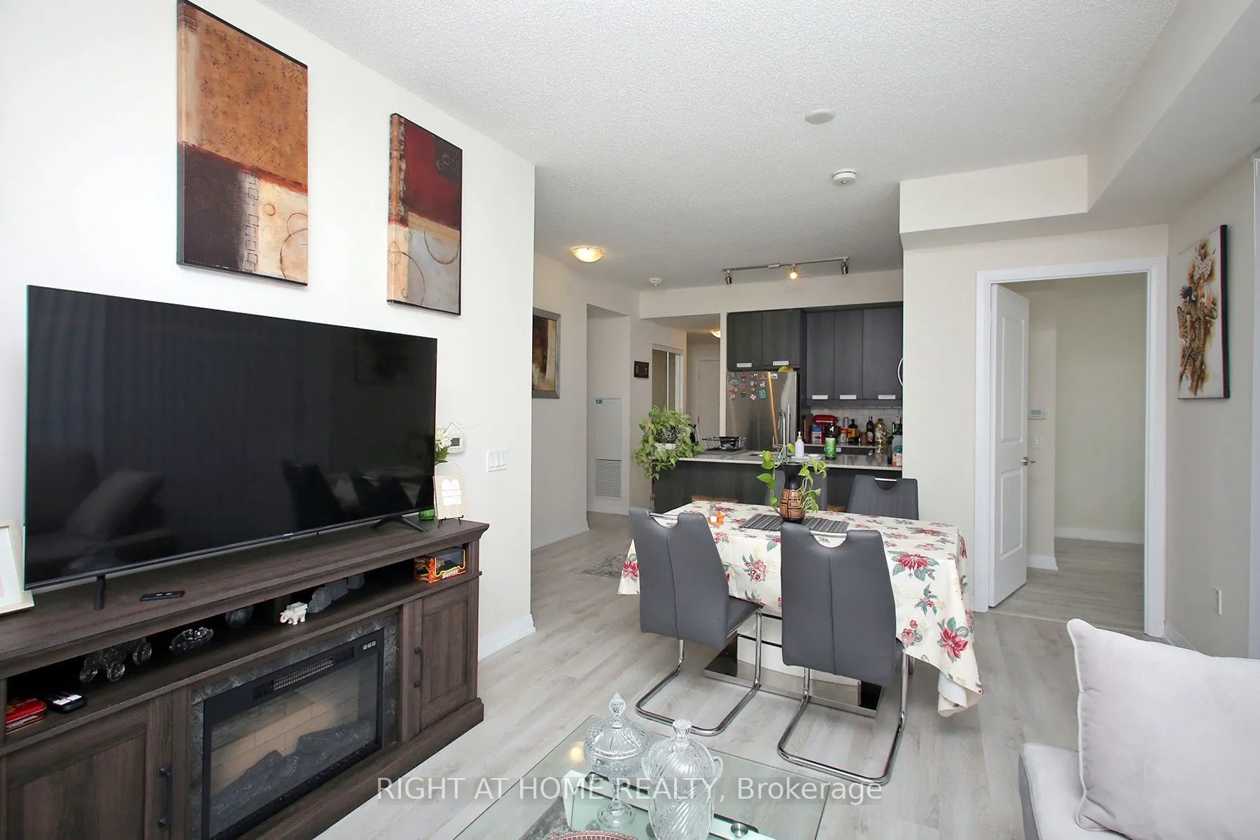 65 Watergarden Drive, #408