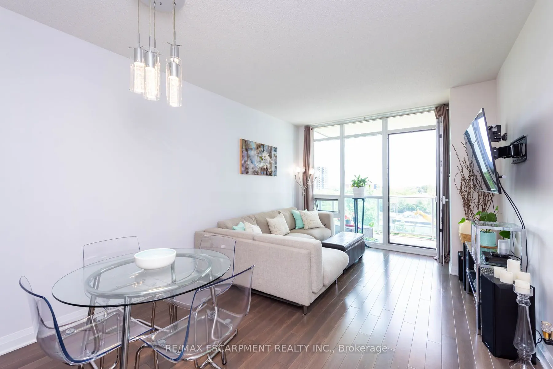 1055 Southdown Road, #710