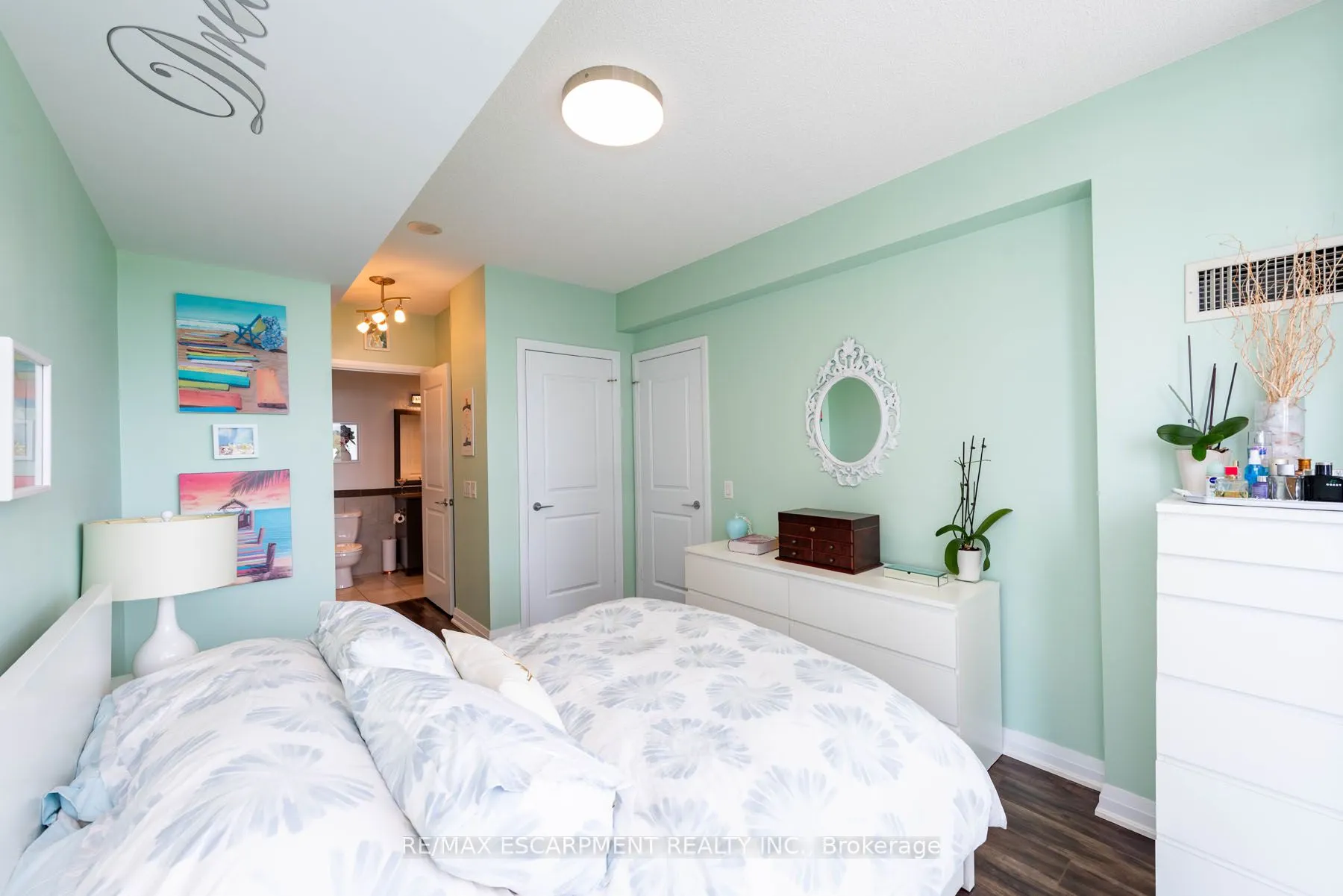 1055 Southdown Road, #710