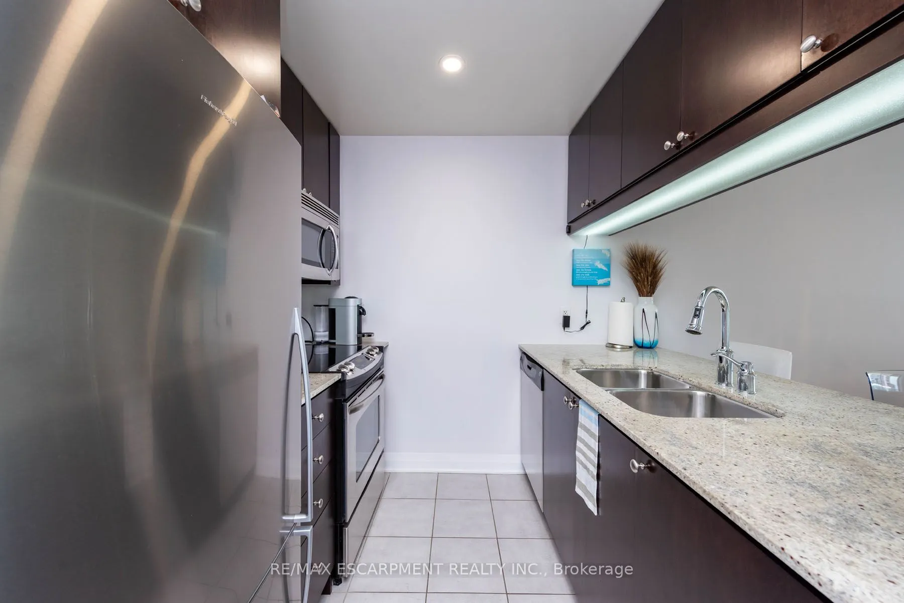 1055 Southdown Road, #710
