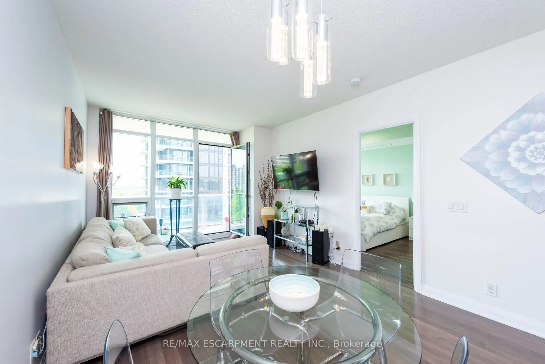 1055 Southdown Road, #710
