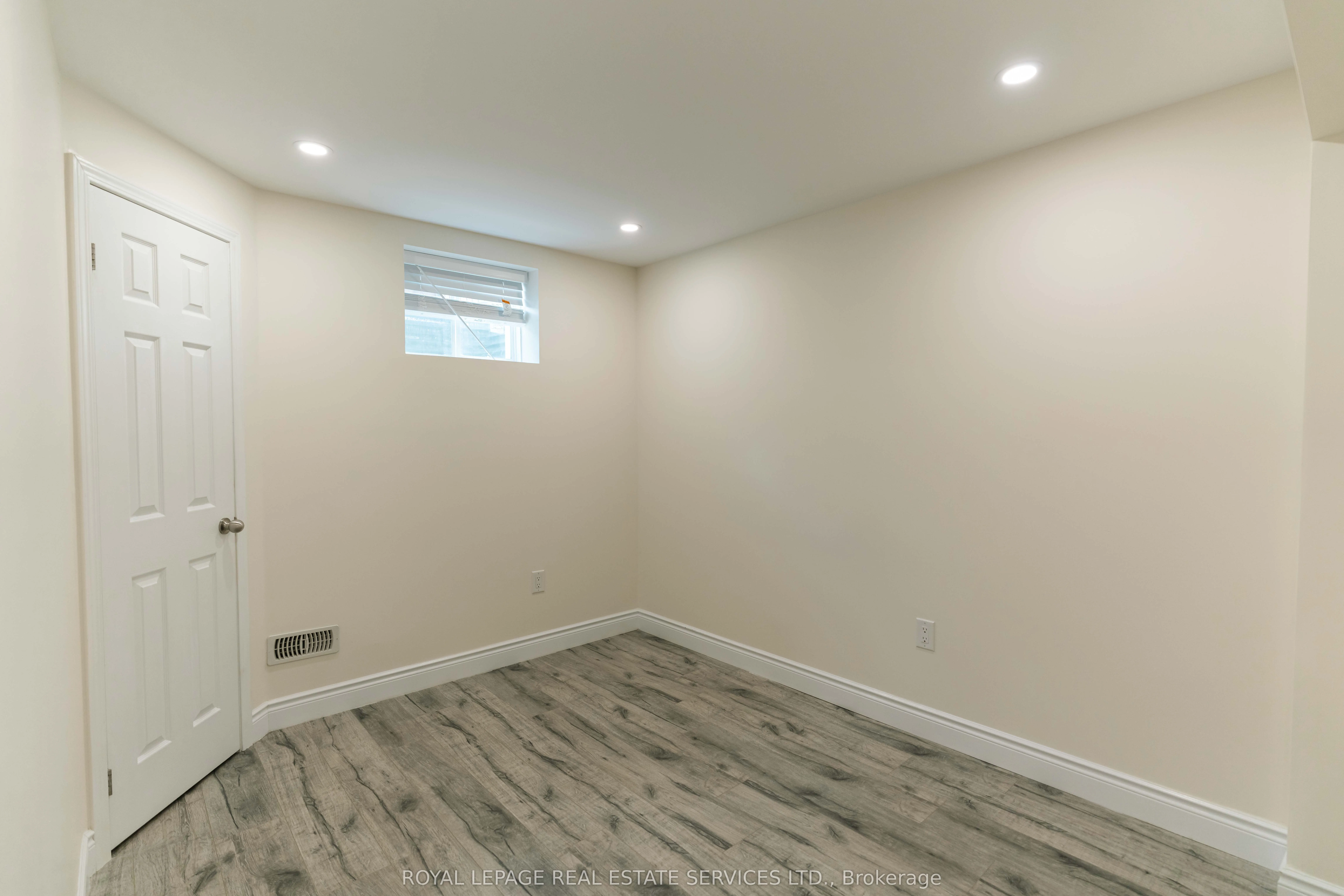 974 Penson Crescent