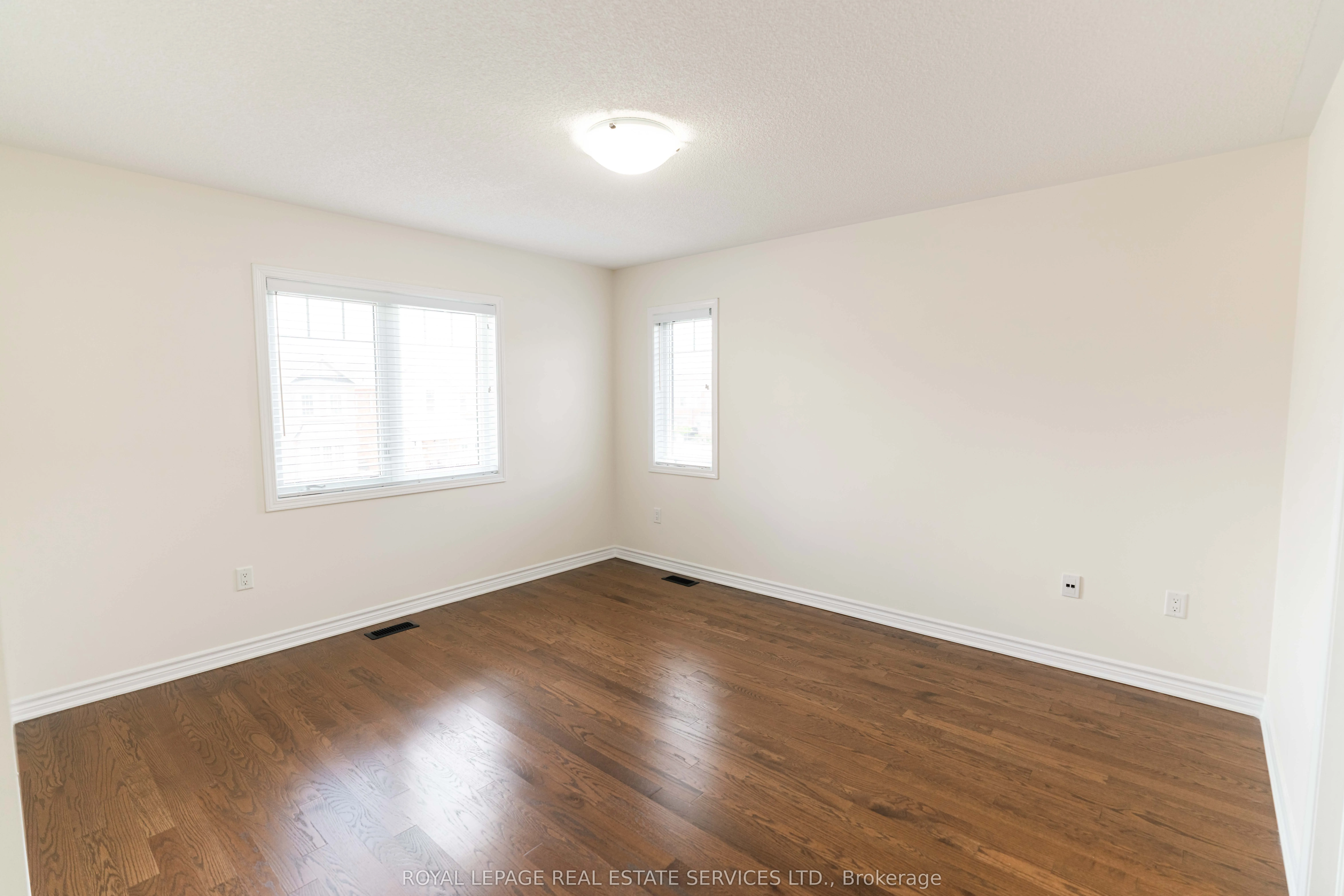 974 Penson Crescent