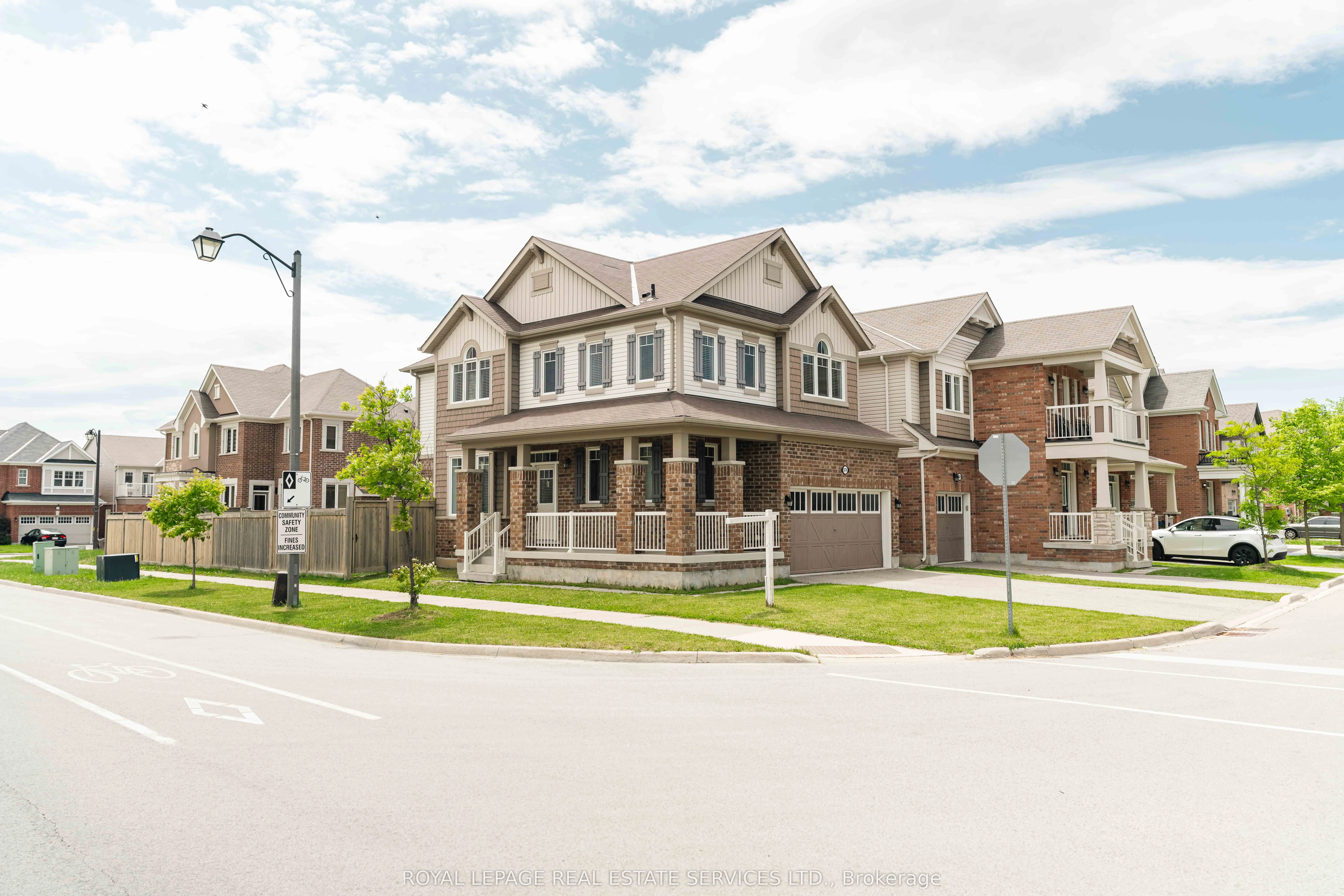 974 Penson Crescent
