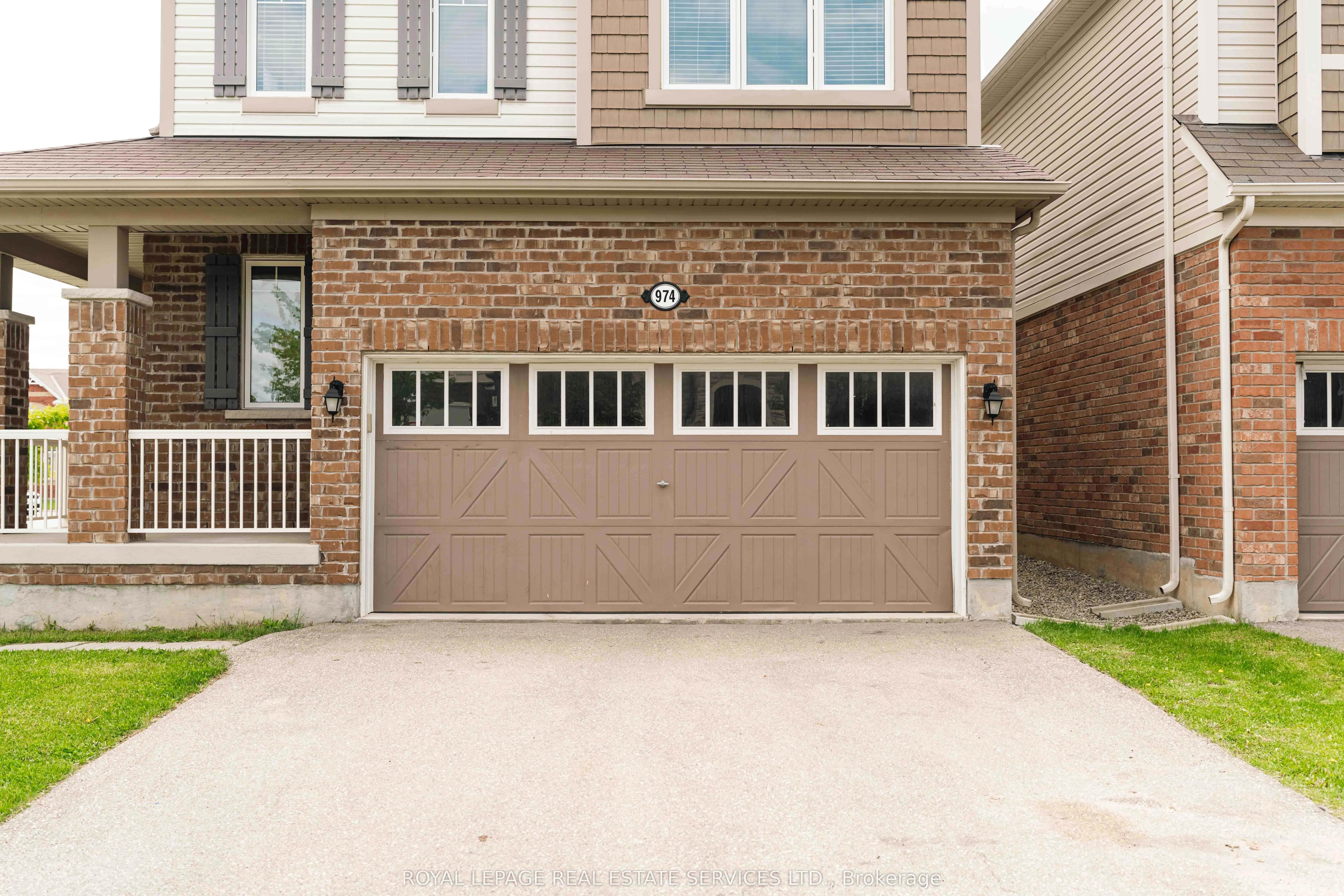 974 Penson Crescent