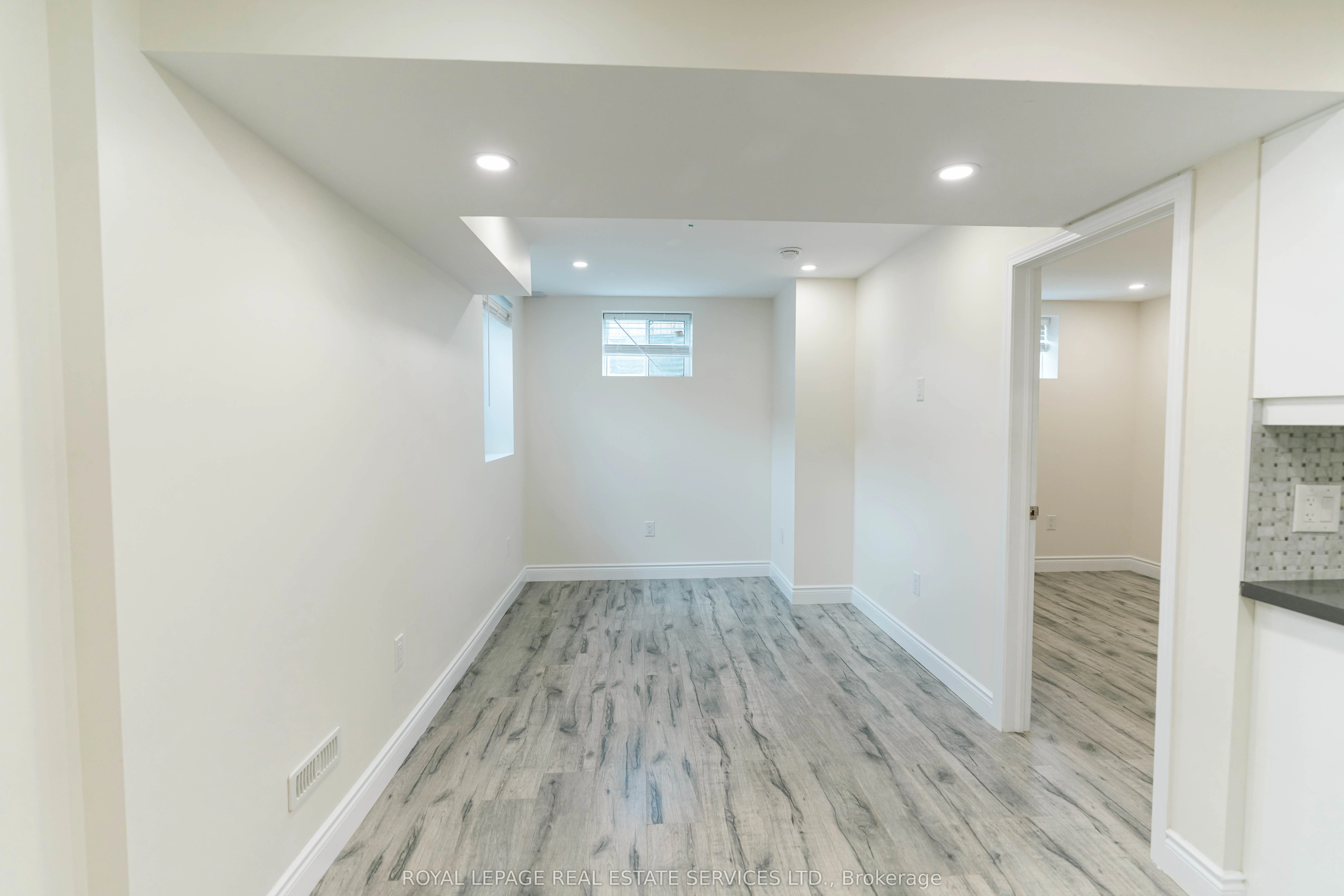 974 Penson Crescent