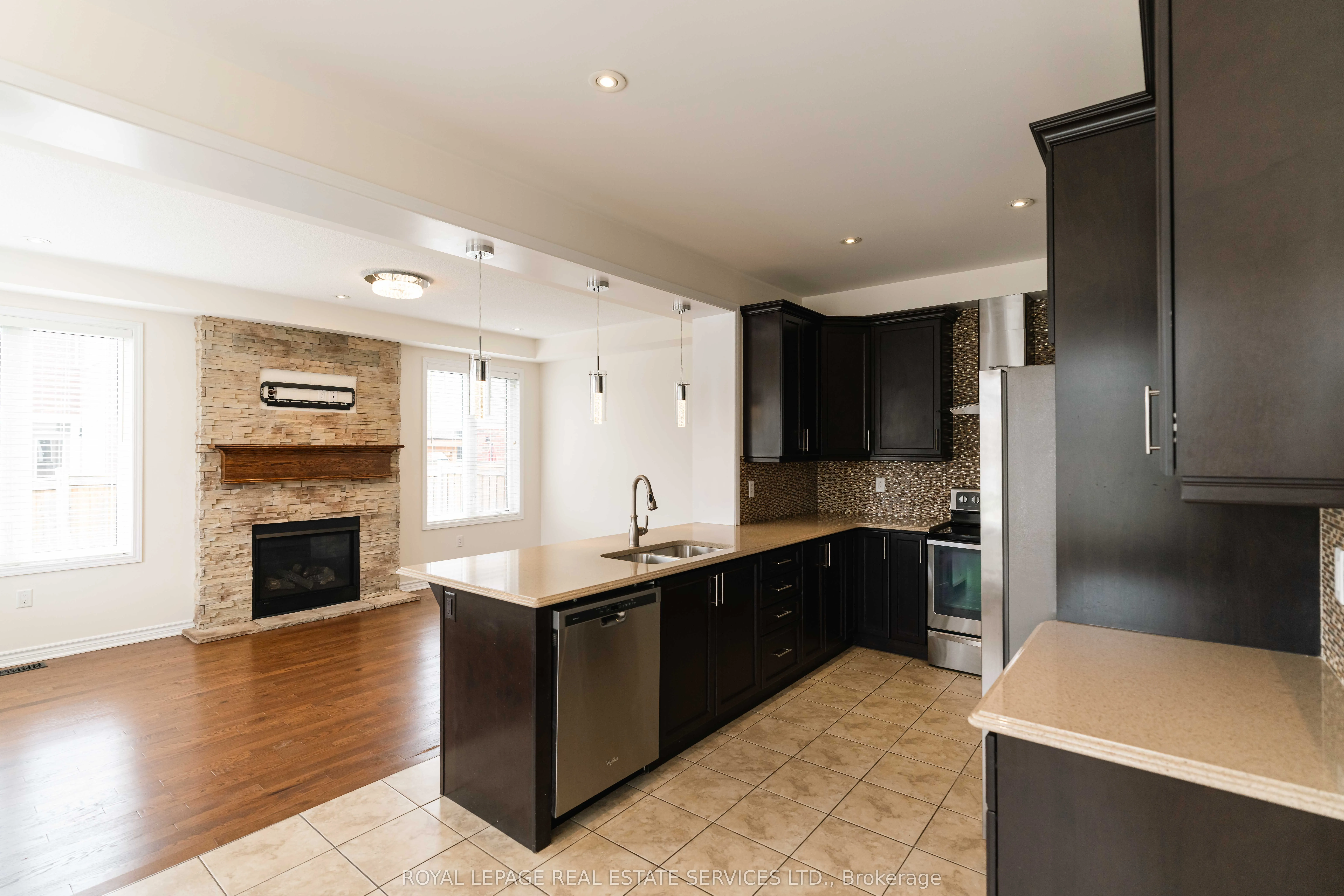 974 Penson Crescent
