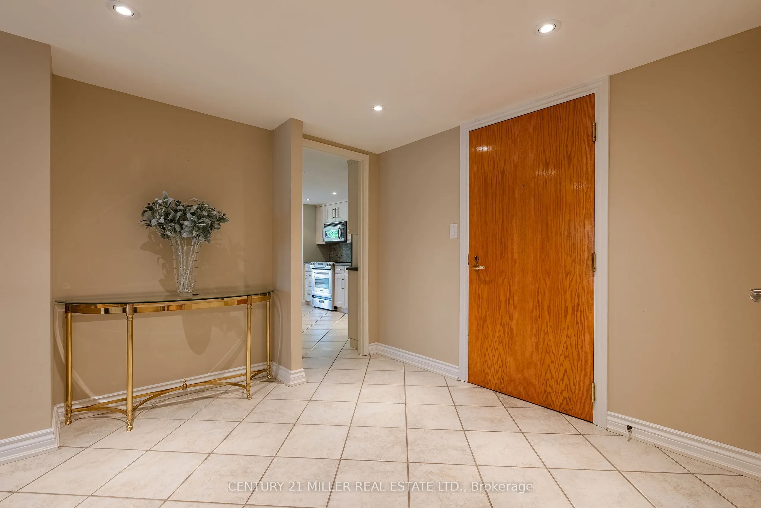 100 Lakeshore Road E, #710