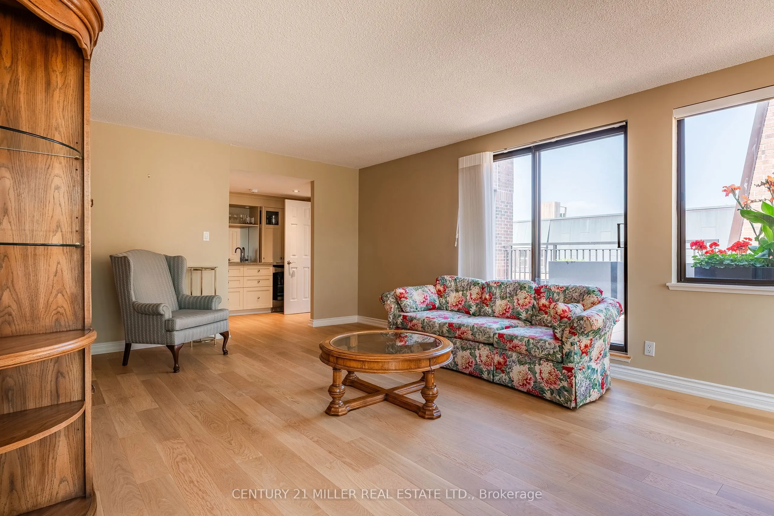 100 Lakeshore Road E, #710