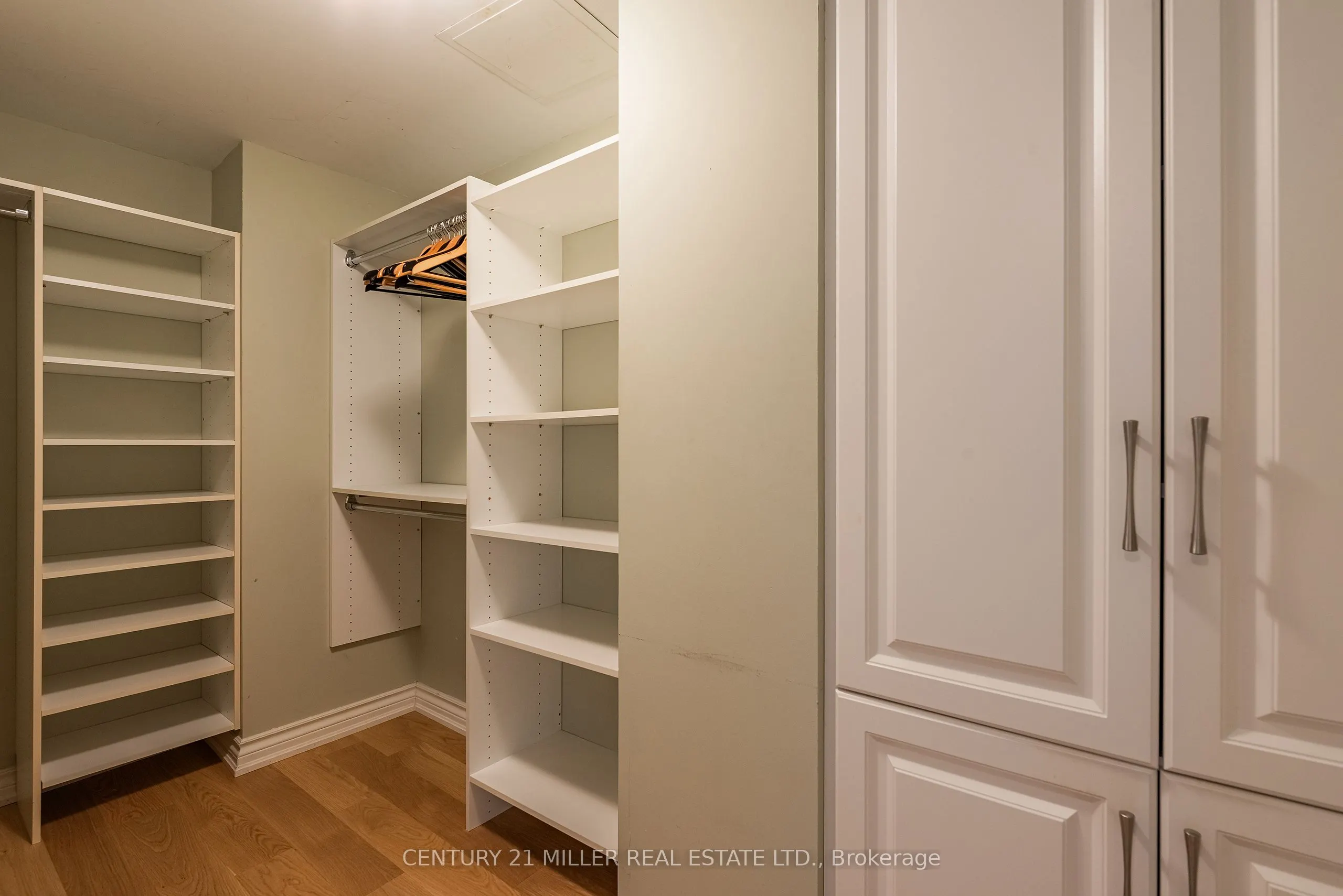 100 Lakeshore Road E, #710