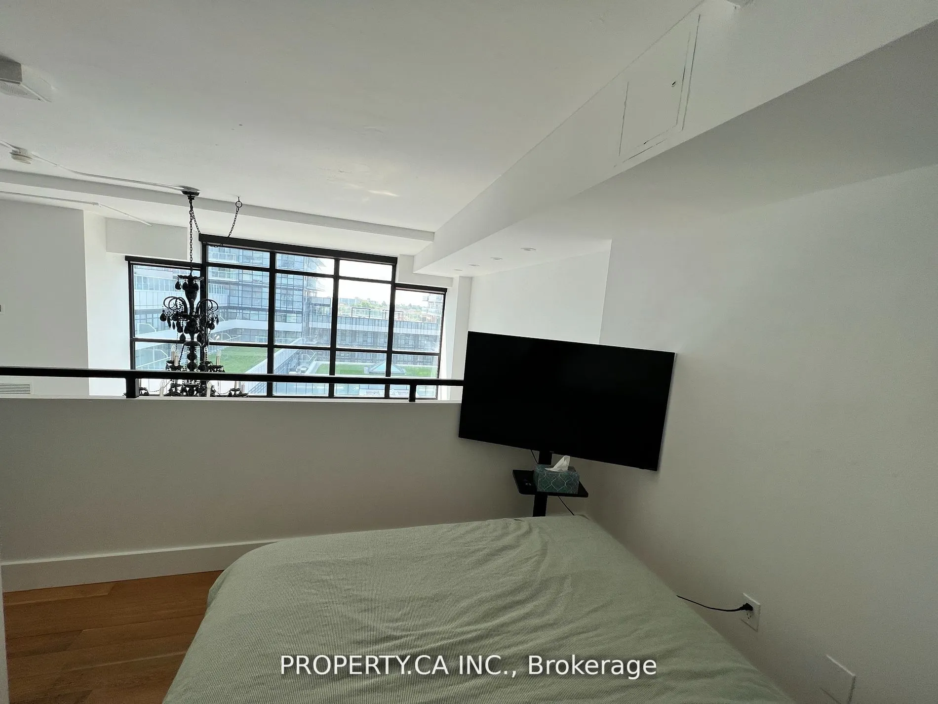300 Manitoba Street, #314