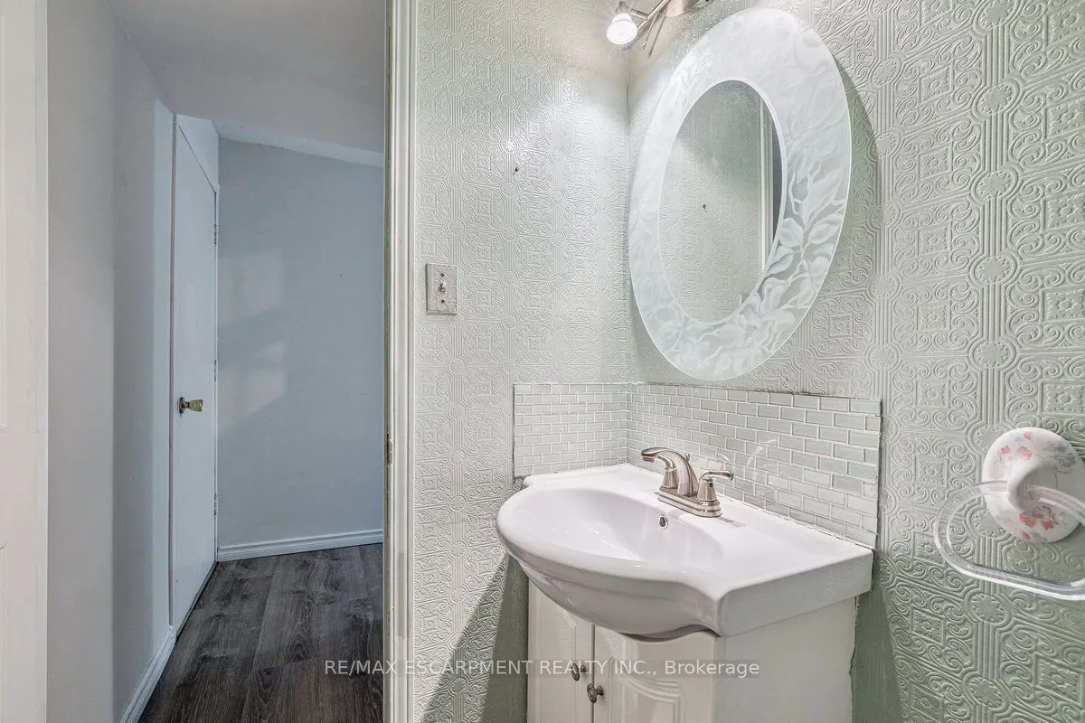 623 Sheraton Road