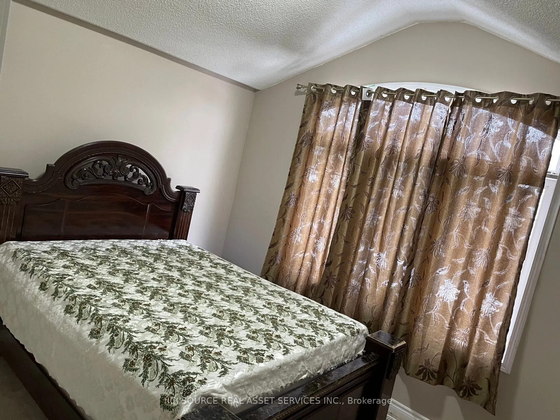 311 Cedar Hedge Road, #Upper