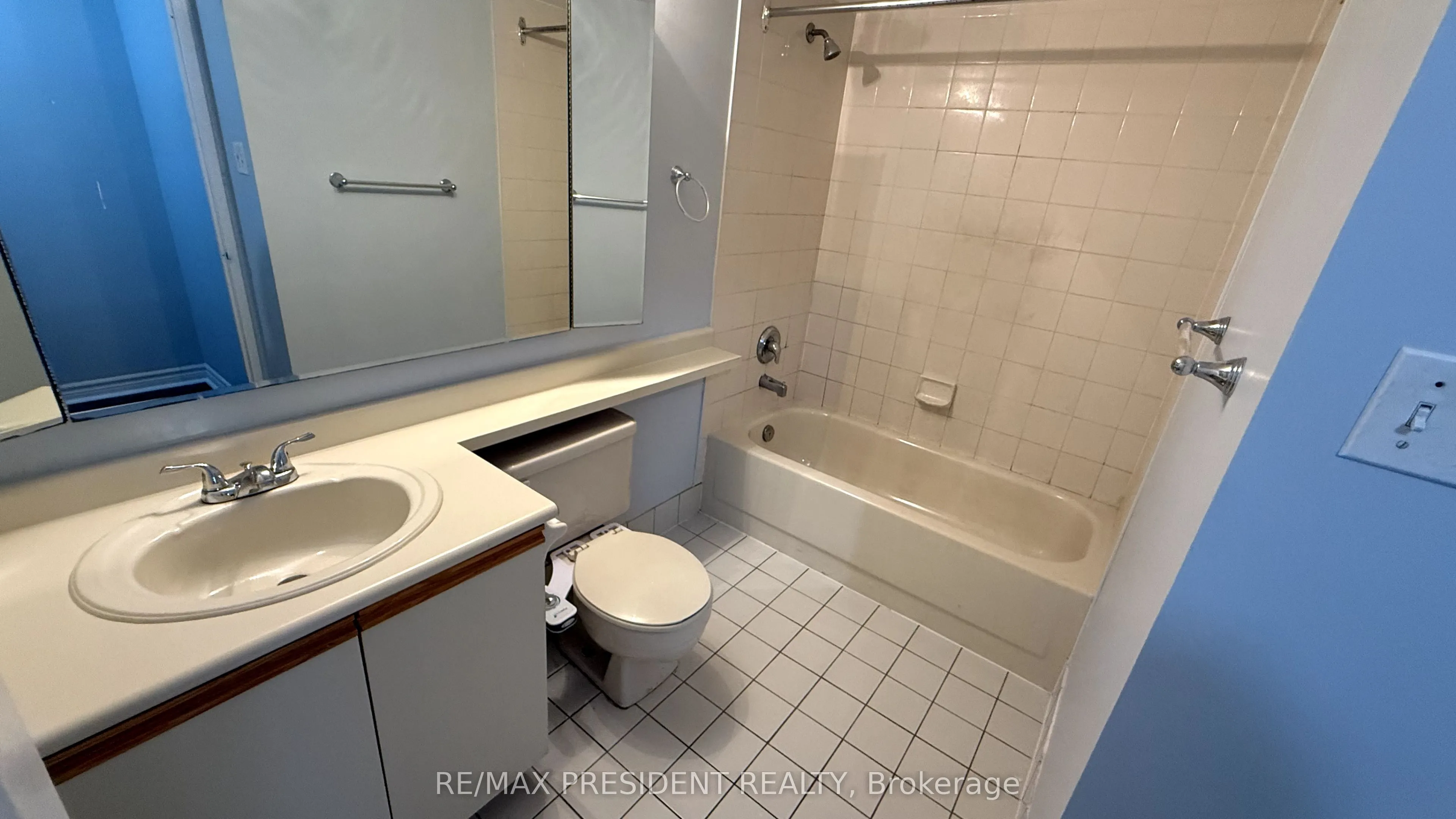 30 Malta Avenue, #206