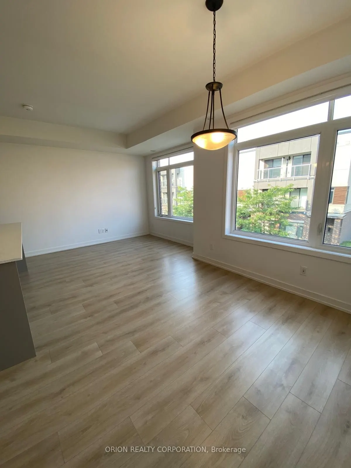 3078 Sixth Line, #336