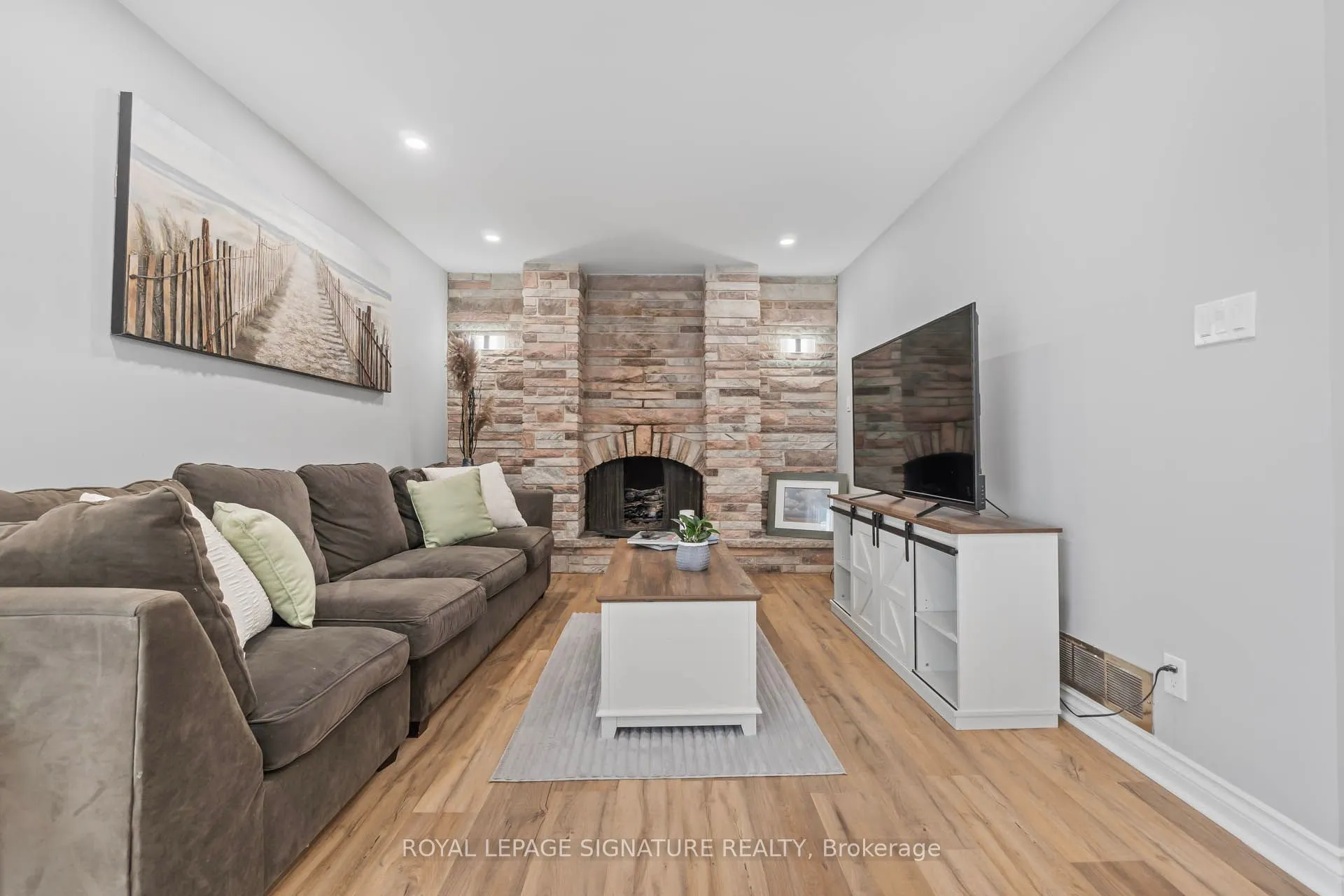 9 Faludon Drive