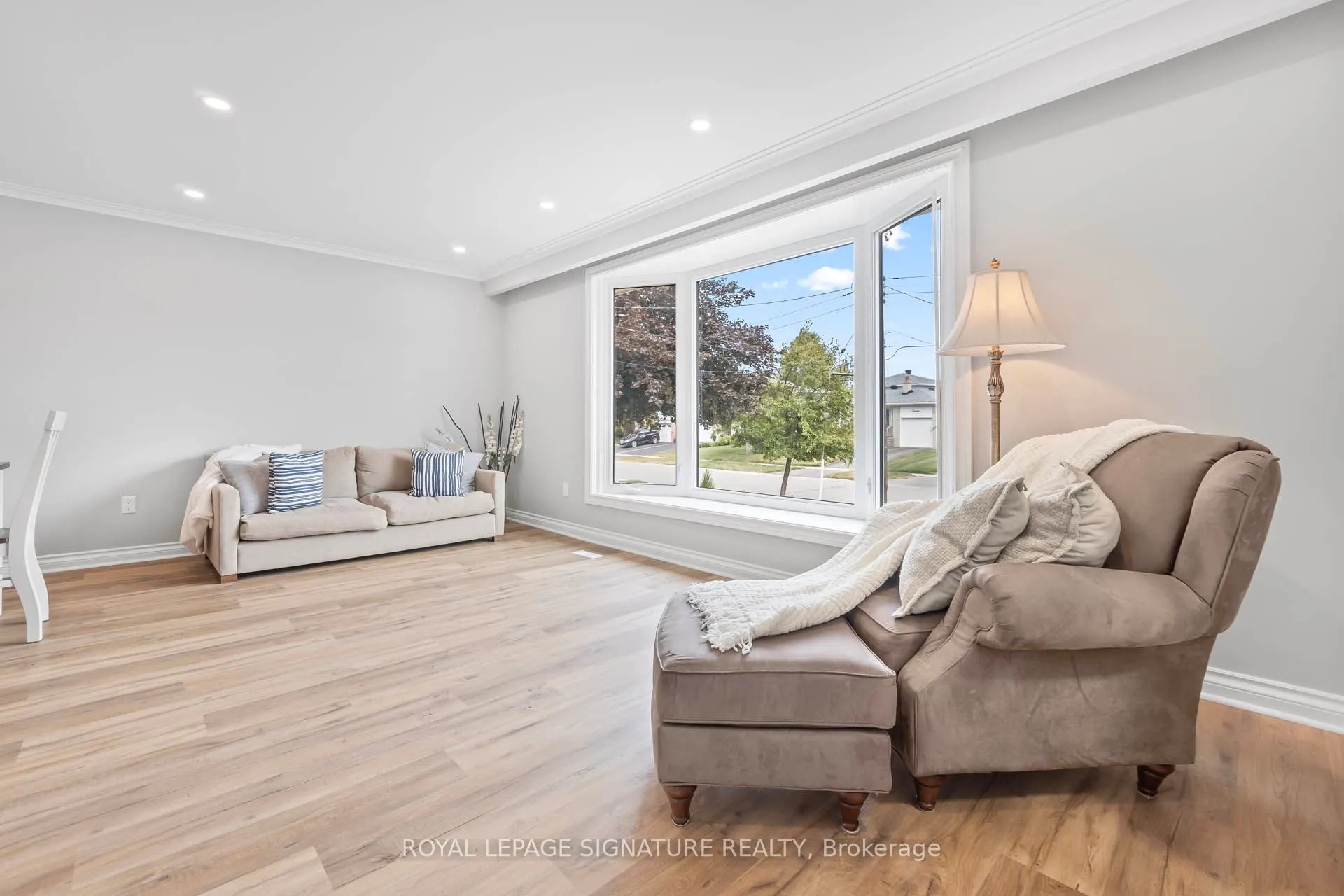 9 Faludon Drive