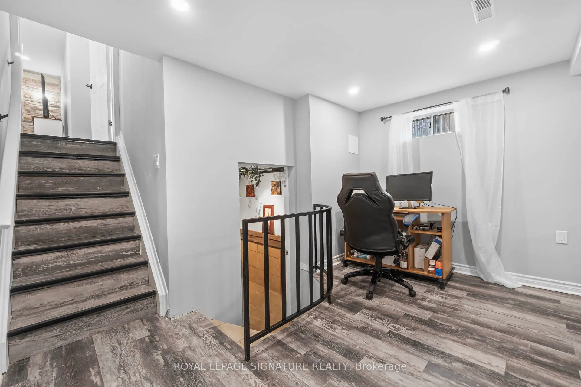 9 Faludon Drive