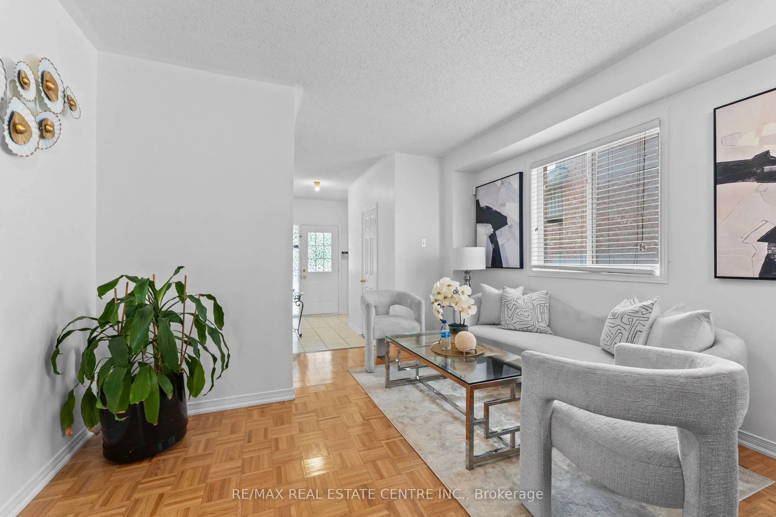 165 Zia Dodda Crescent