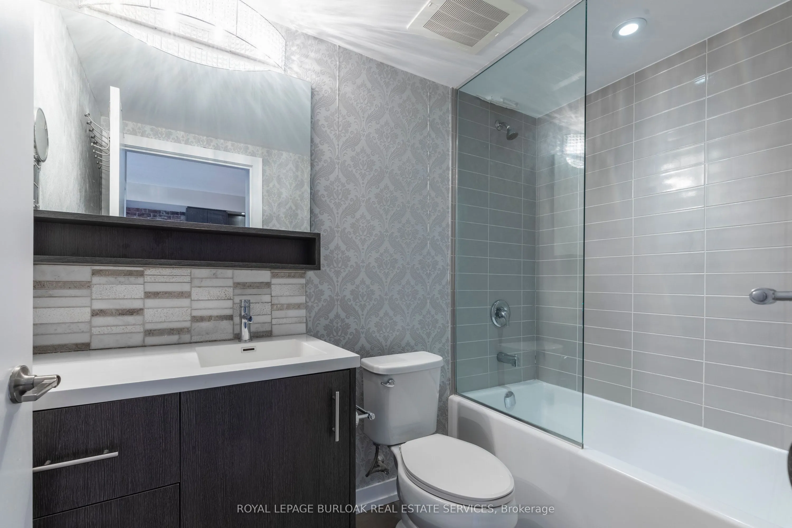 457 Plains Road E, #224
