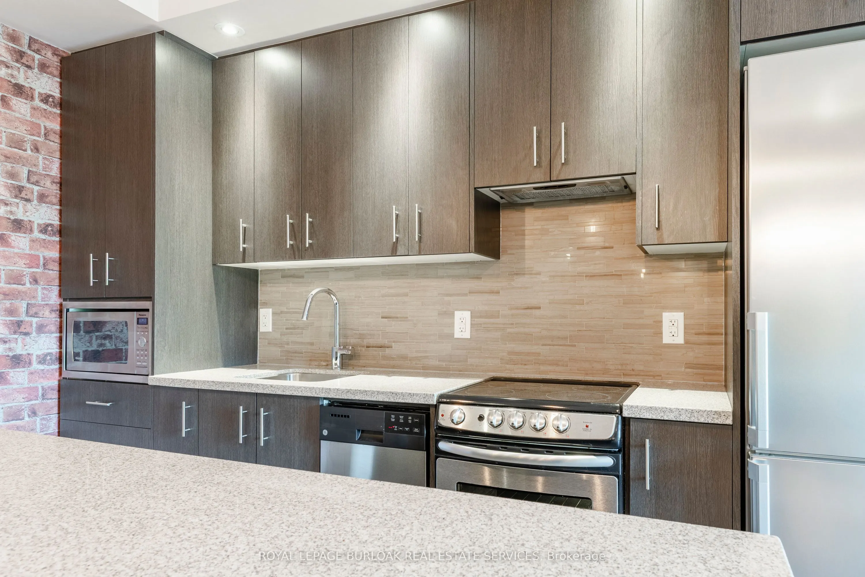 457 Plains Road E, #224