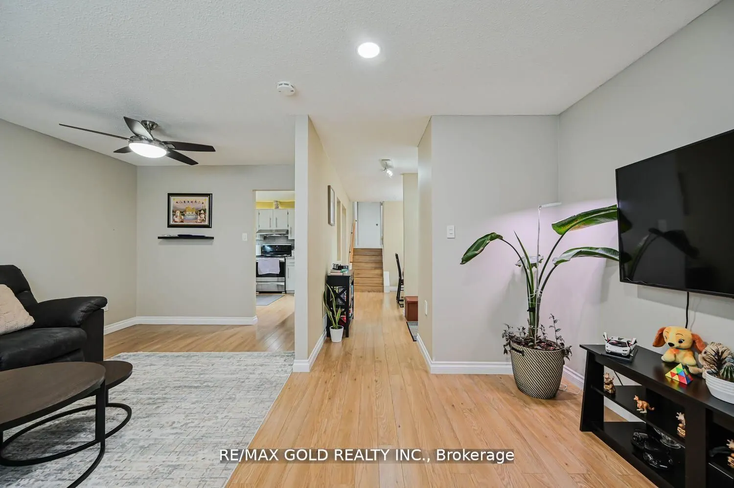 10 Cupola Court