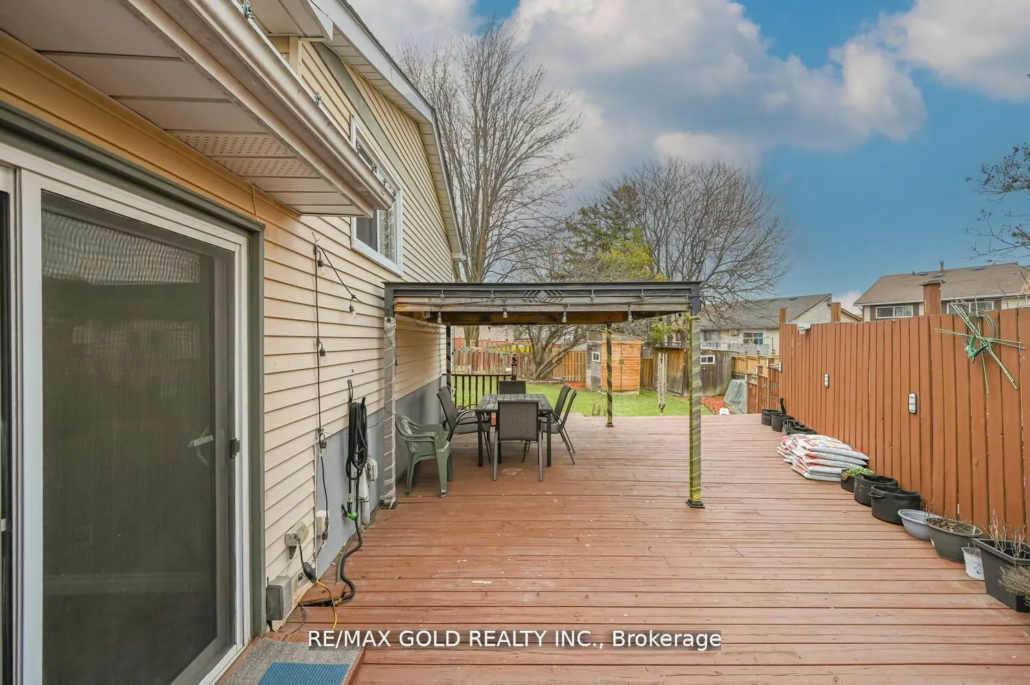 10 Cupola Court