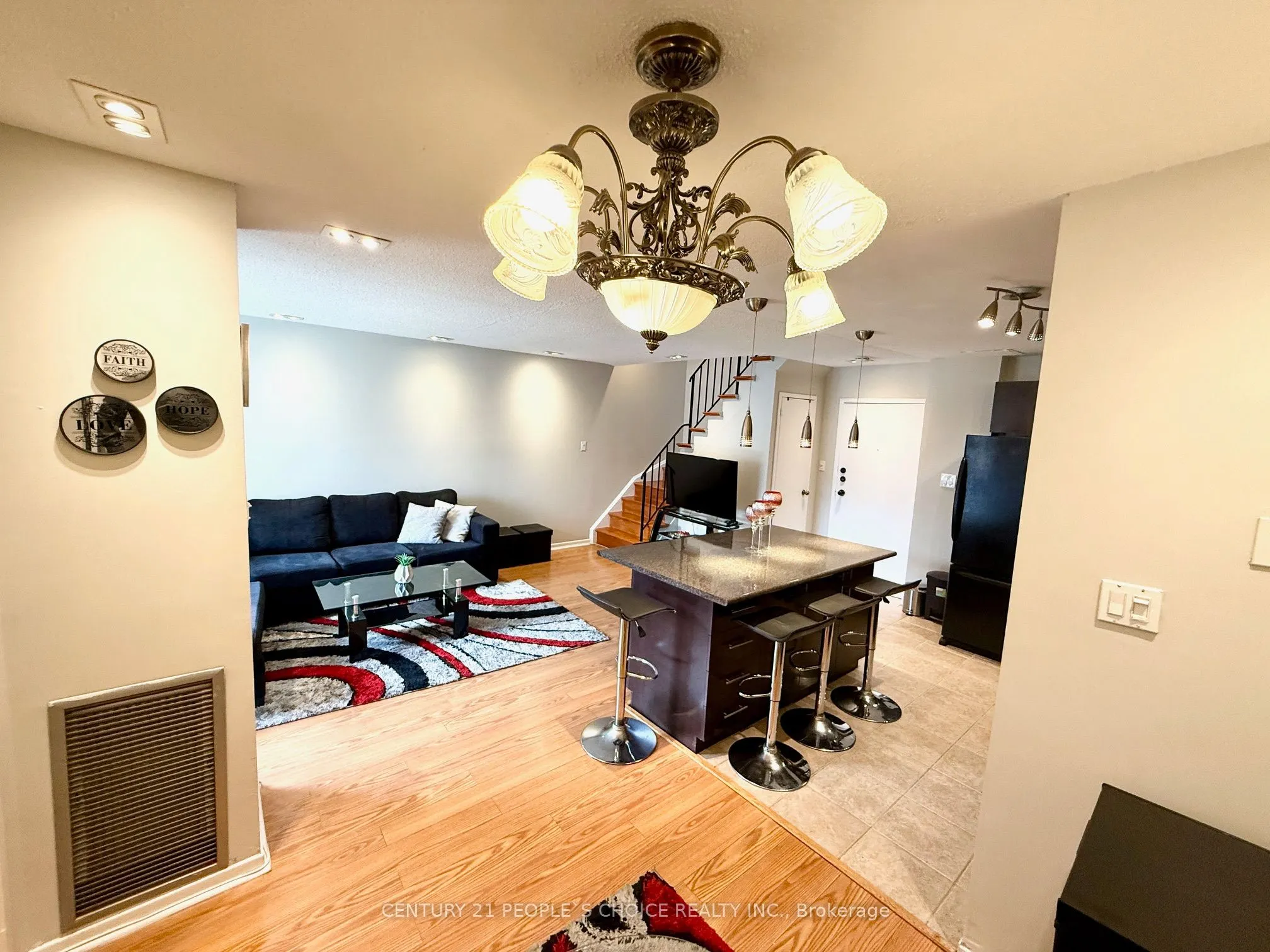 2095 Roche Court, #216
