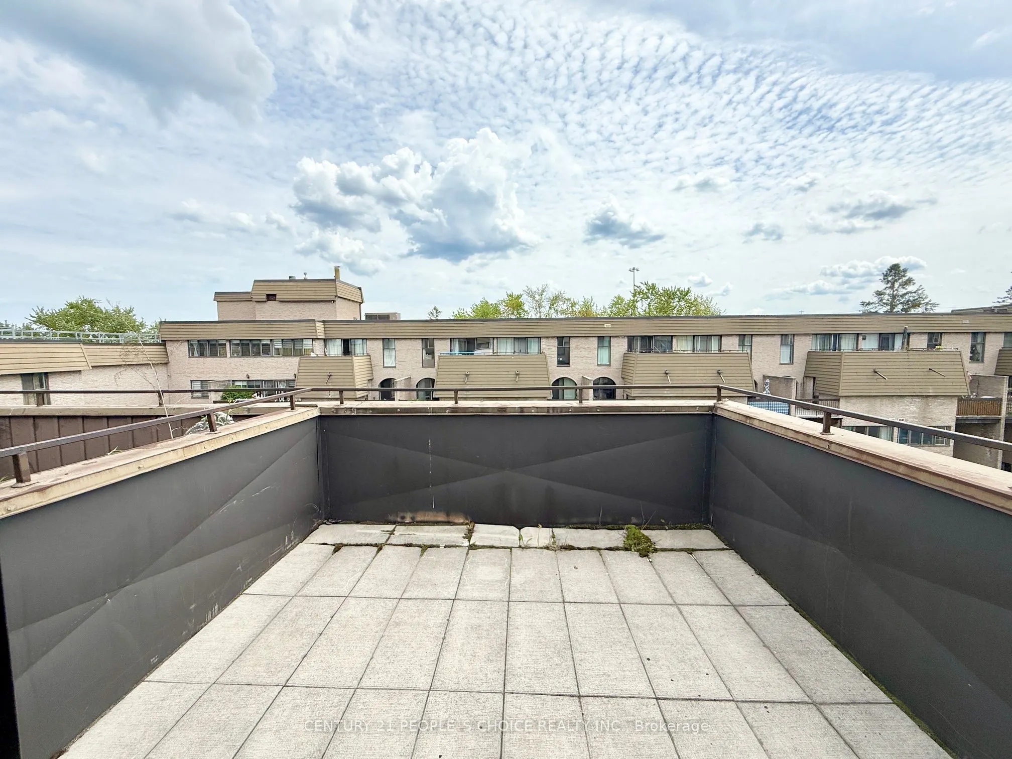 2095 Roche Court, #216