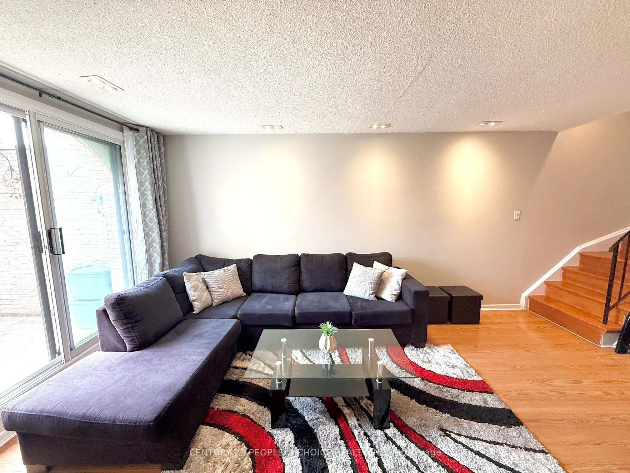 2095 Roche Court, #216