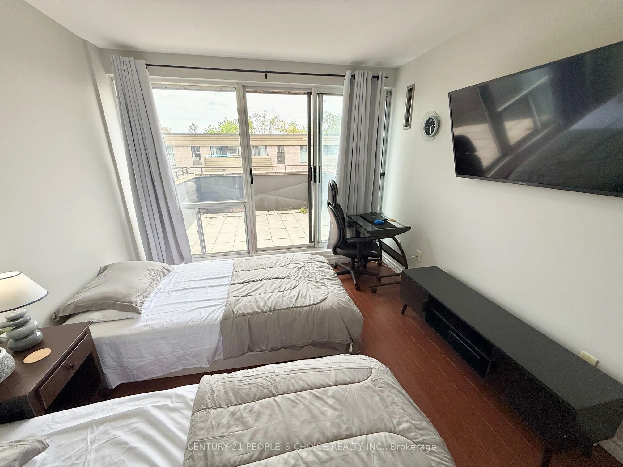 2095 Roche Court, #216