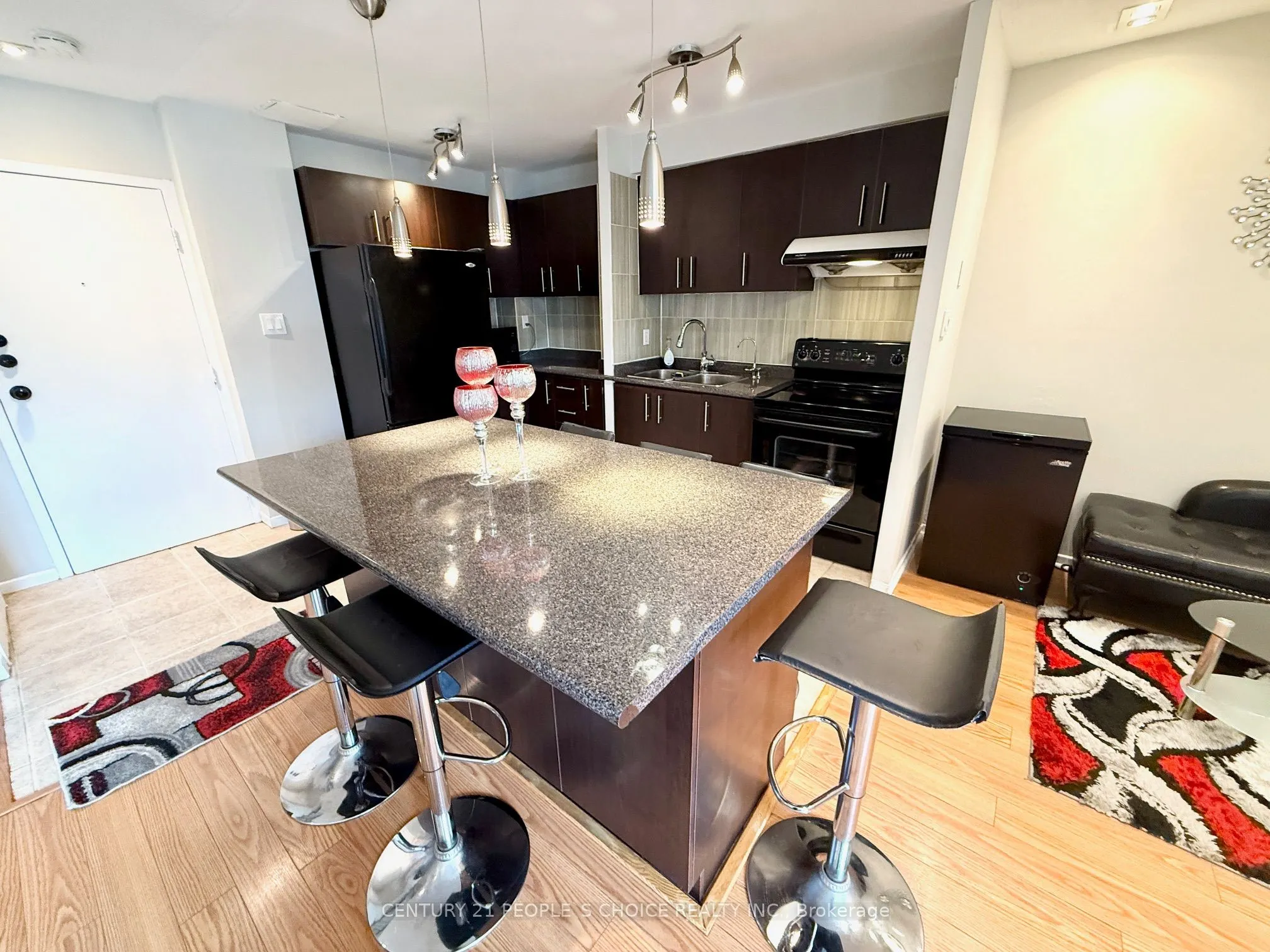 2095 Roche Court, #216