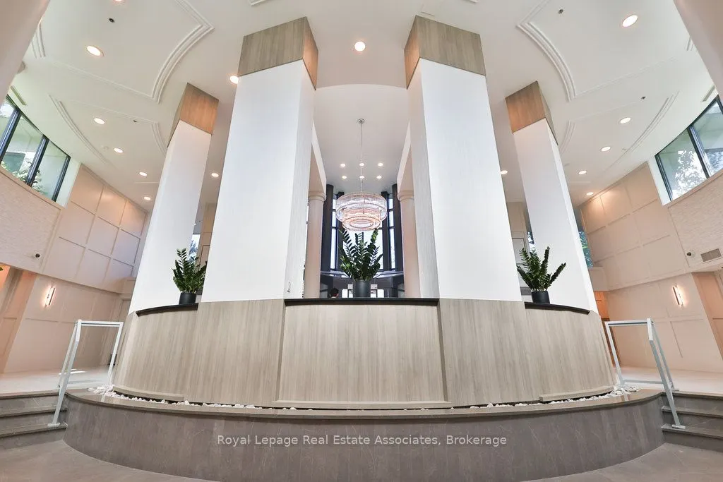 2083 Lakeshore Boulevard W, #1514