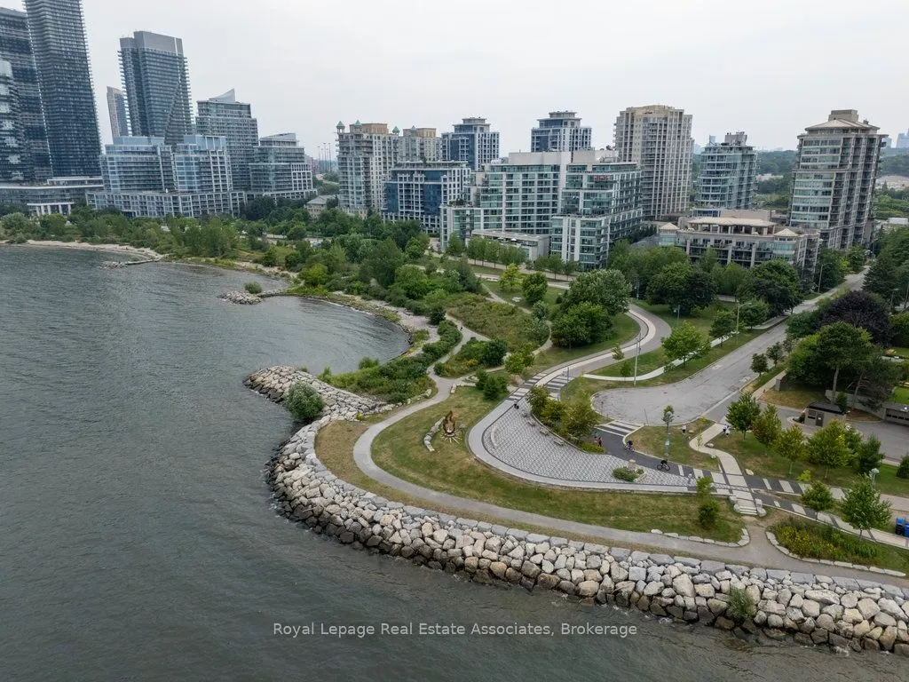 2083 Lakeshore Boulevard W, #1514