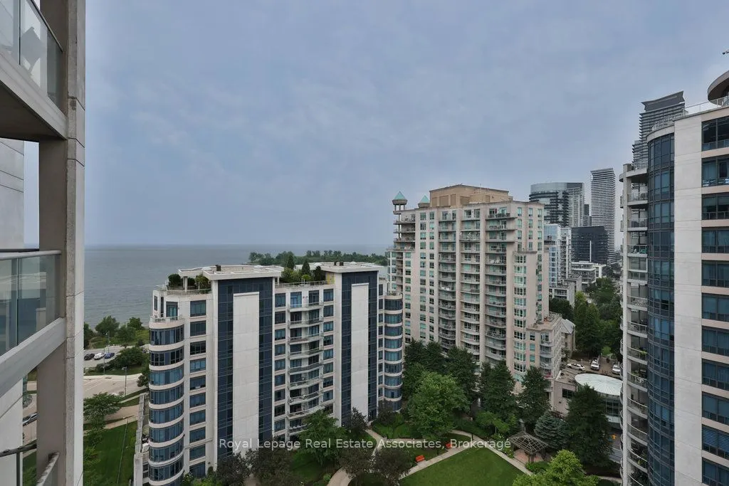2083 Lakeshore Boulevard W, #1514