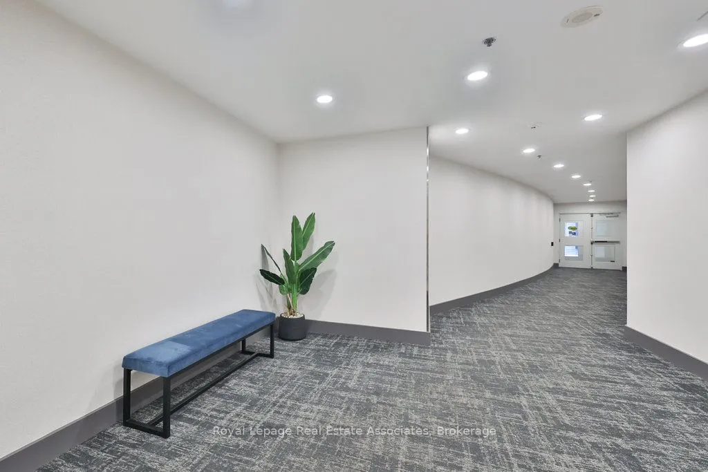 2083 Lakeshore Boulevard W, #1514