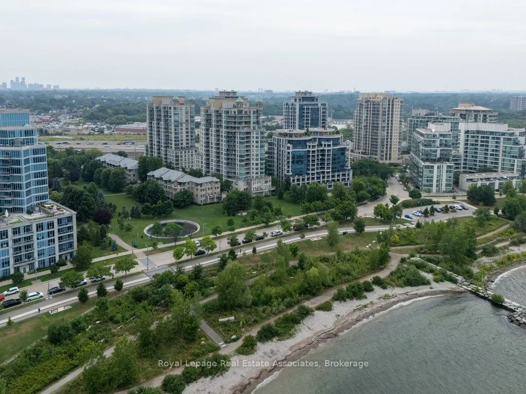 2083 Lakeshore Boulevard W, #1514