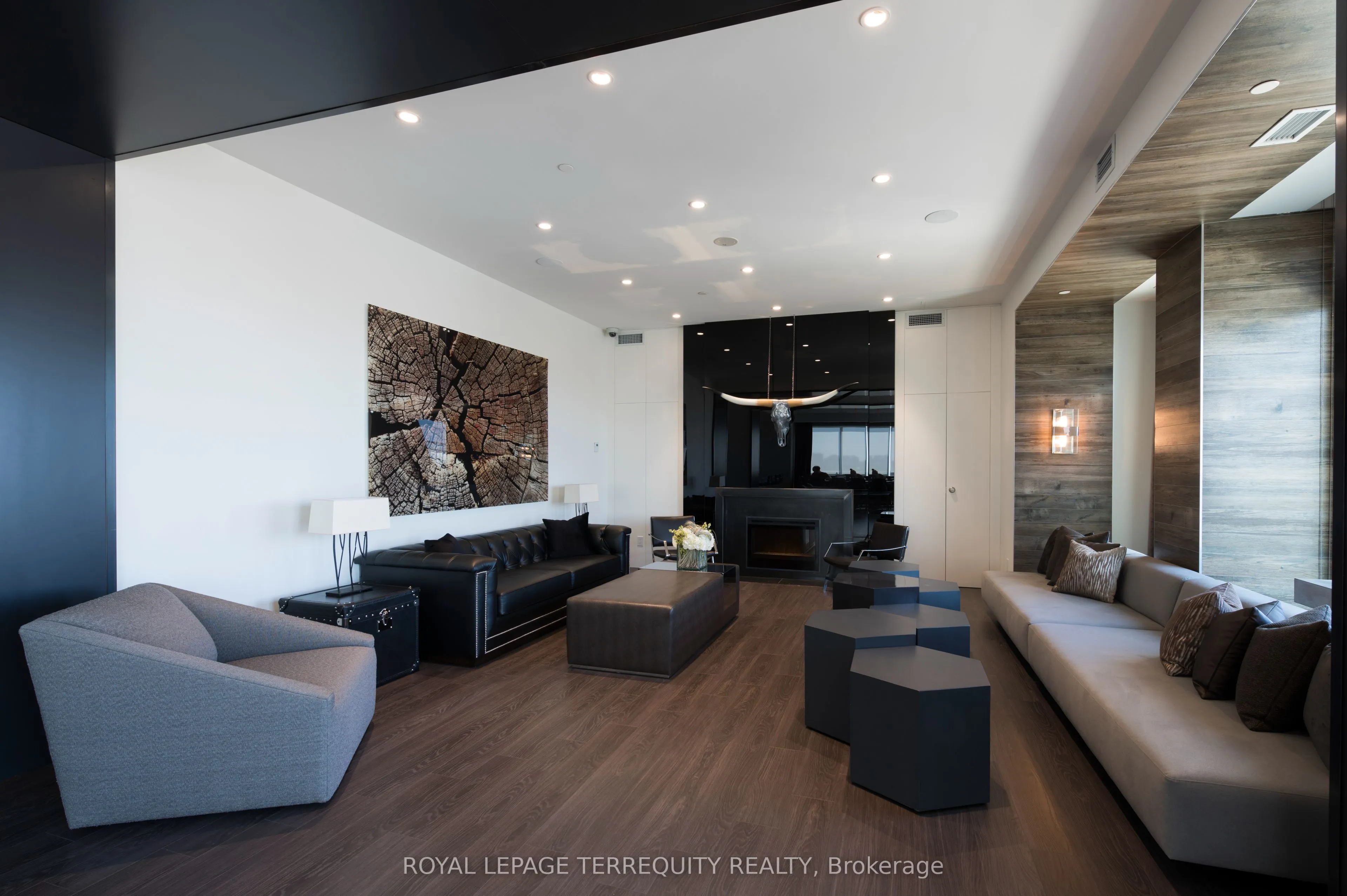 1830 Bloor Street W, #329