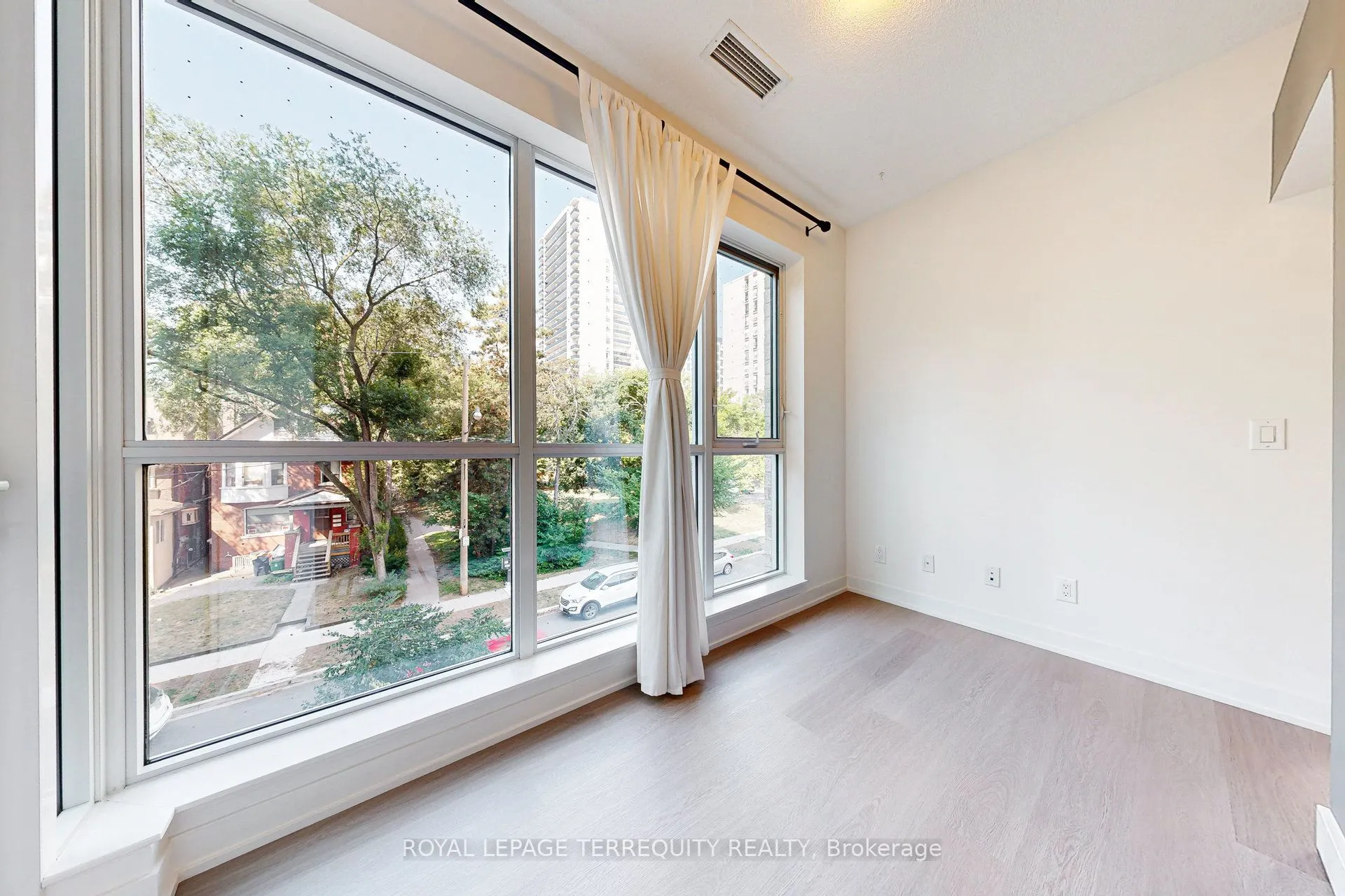 1830 Bloor Street W, #329