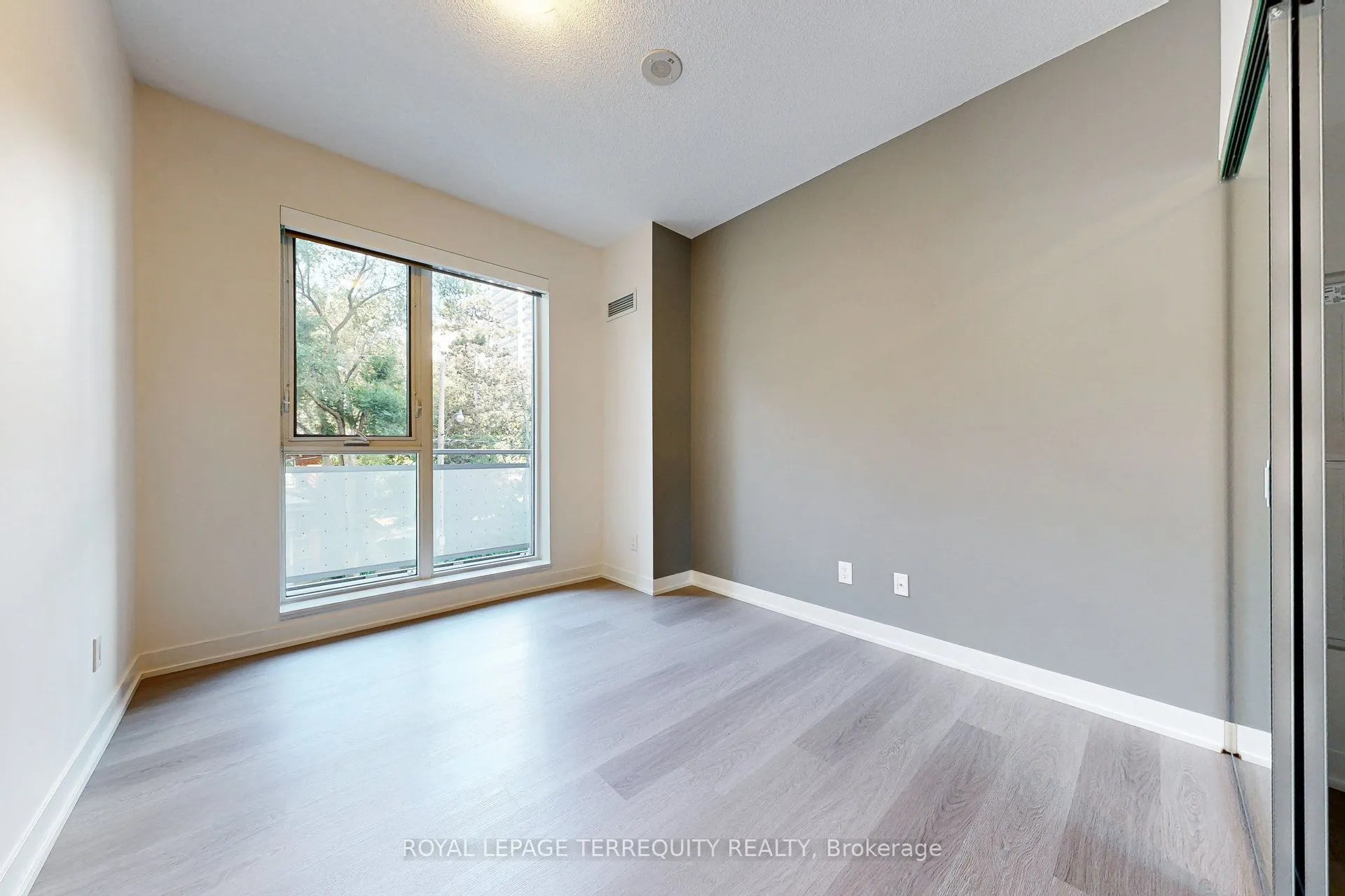 1830 Bloor Street W, #329